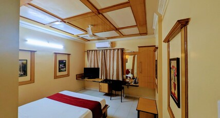 Hotel Suraj Classic Room Type - Super Deluxe AC Room ( King Size)