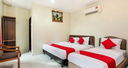 Super OYO 89427 Kavanas Hotel Taiping Room Type - Malaysia Deluxe Triple