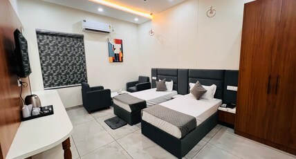 Hotel yuvraj inn Room Type - Twin bed room