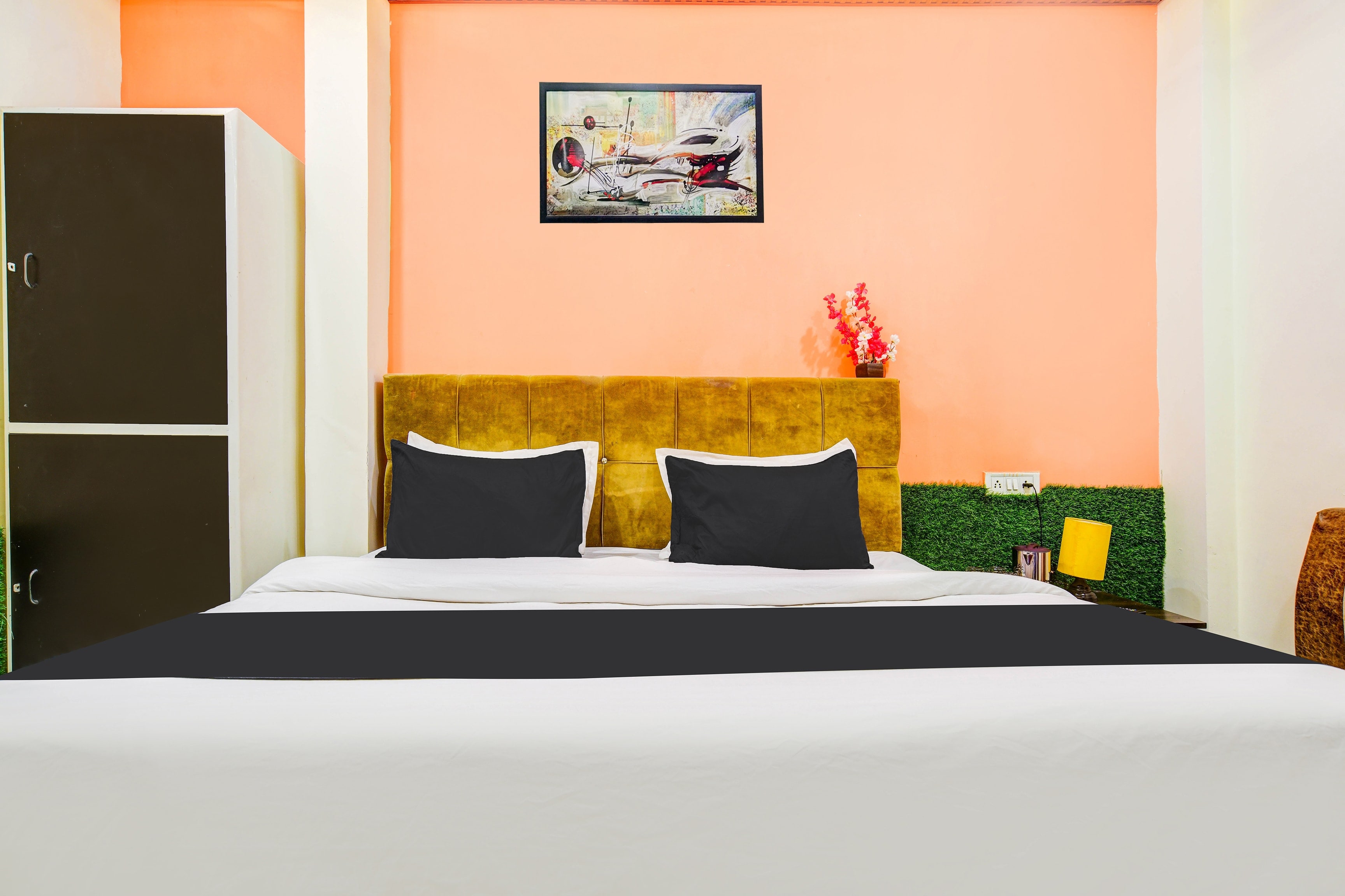 Hotel O J-ONE - Tap to explore photos