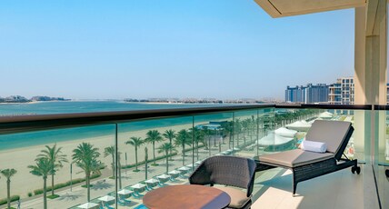 Hilton Dubai Palm Jumeirah Room Type - KING ONE BEDRM STE - VIEW