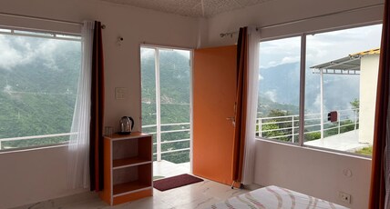 Nightingale Cottages Room Type - Orange Family Room