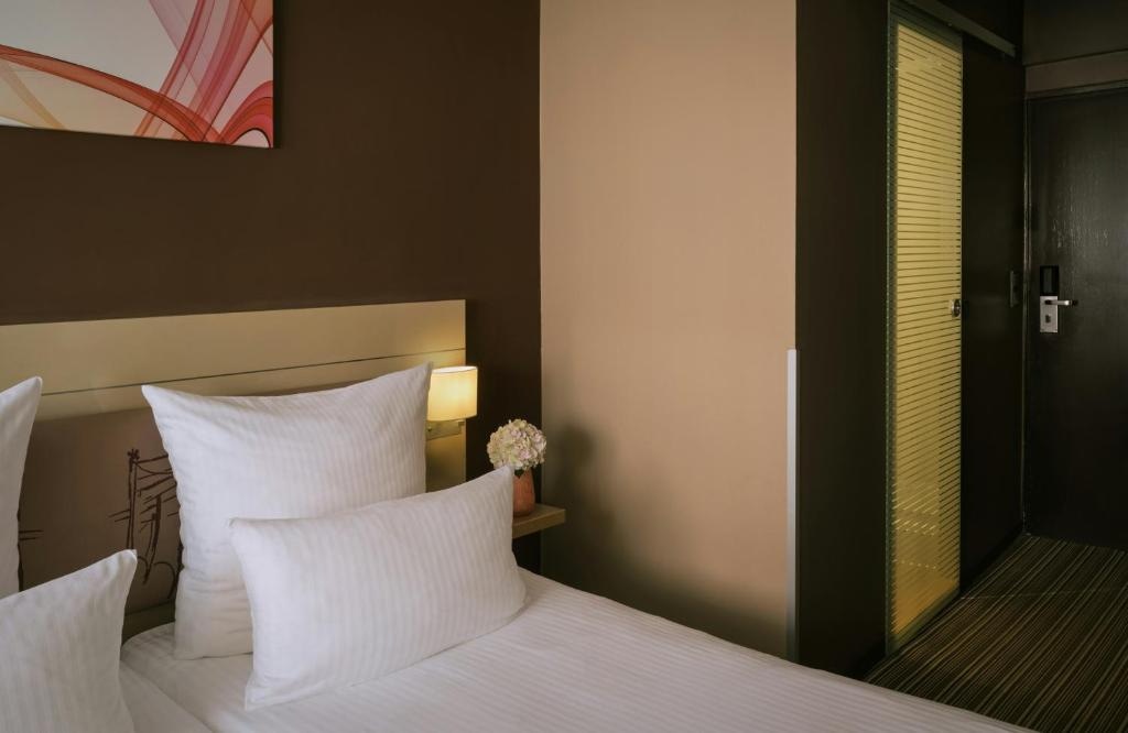 Leonardo Boutique Hotel Munich - Tap to explore photos