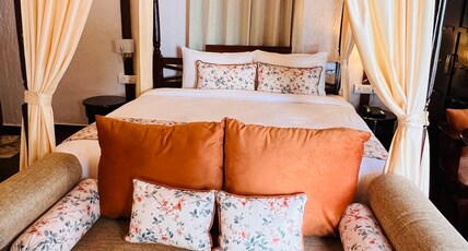 Dandelion by the Hills Room Type - Heritage Queen