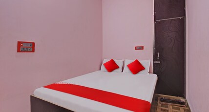 SPOT ON Red Rose Hotel & Banquet Room Type - Classic