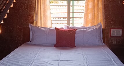 Wood Stone Villa Room Type - Bedroom 3