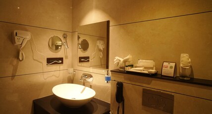 Johns Regency Room Type - Deluxe Room
