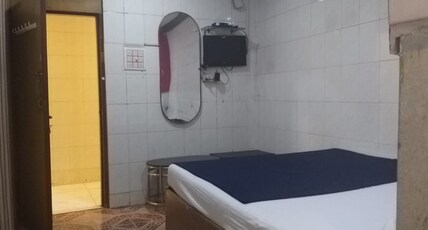 Central Guest House Room Type - Standard Non AC Room