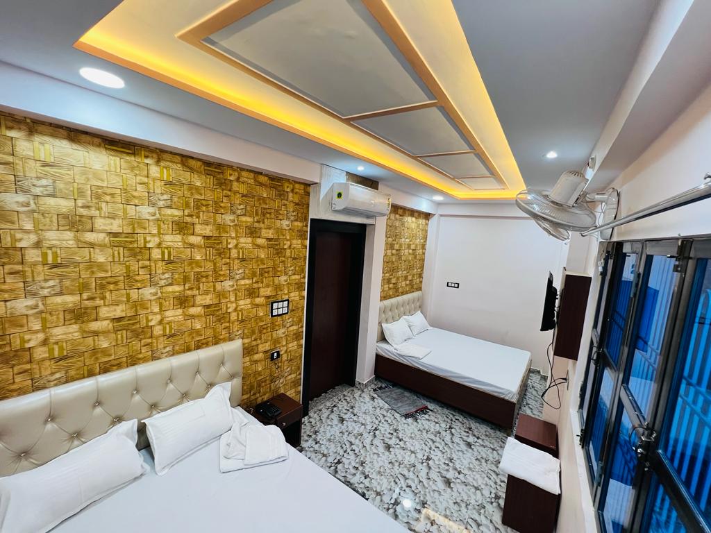The Bella Guest House Varanasi - Tap to explore photos