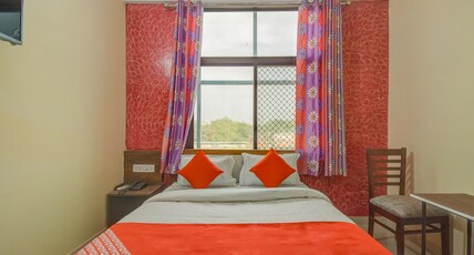 Hotel O Royal Blue Room Type - Classic
