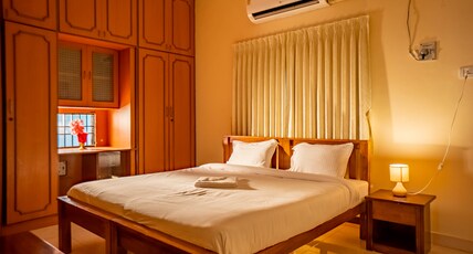JUSTAY HOMES Room Type - Deluxe Room ( Ezhil )