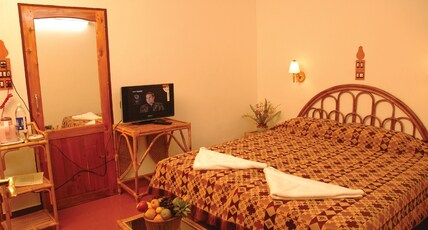 Beach and Lake Ayurvedic Resort Room Type - Superior Deluxe with Bathtub - Swimming Pool View Beach and Lake Ayurvedic Resort Room Type - Superior Deluxe with Bathtub - Swimming Pool View
