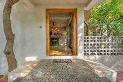Photos of Private A C room in lovely villa @colombhouse