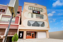 Hotel O Inn In Town