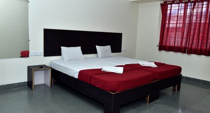Arjun Pride Hotel Room Type - Executive Rooms Non AC