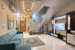 Private Bliss Villa Cozy Peaceful Group Stay