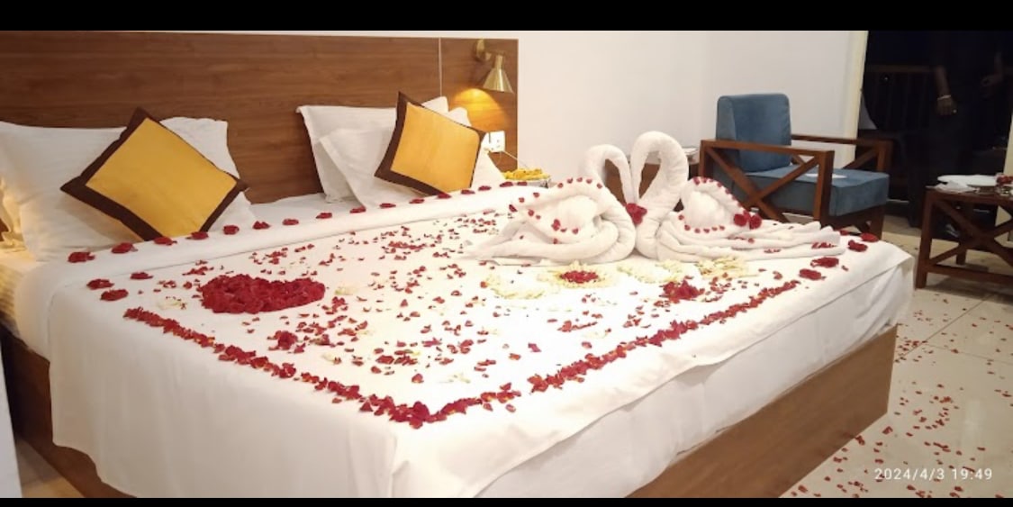 Skylark Holidays Premium Resort - Tap to explore photos