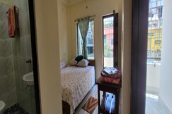 Gour Gadadhar Guest House
