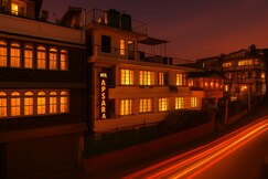 Hotel Apsara Pure Veg- 300 meters from Mall Road