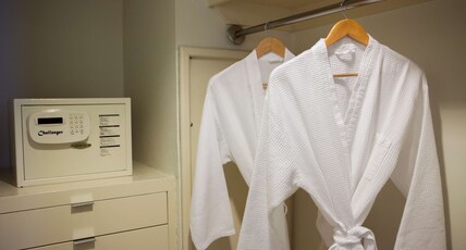 Hyatt Regency Guam Room Type - 2 DOUBLE BEDS CLUB ACCESS KIDS FRIENDLY