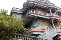GYAMCHUNGLA HOMESTAY