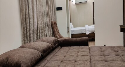 Meenakshi Inn Room Type - Suite Room A.C.