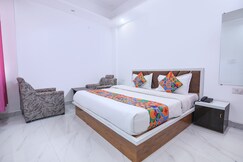FabHotel Dev Ganga Retreat