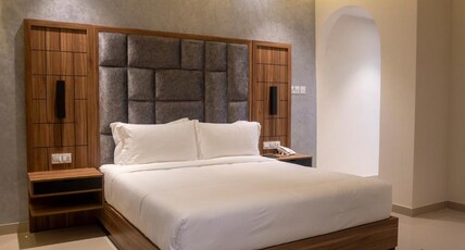 The Plaza hotel and Resort Room Type - Junior Suite