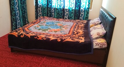 SHAYAS GUEST HOUSE Room Type - DELUXE ROOM WITH TRIPLE OCCUPANCY