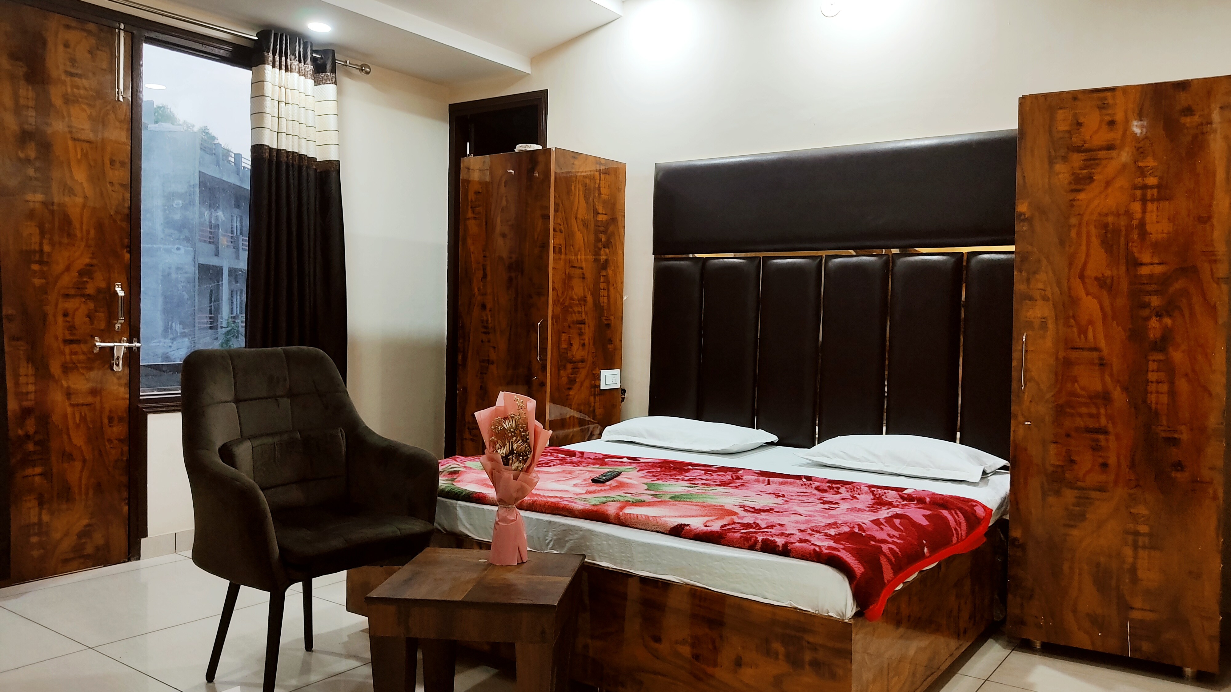 MOTEL RAJMANI LPU LAW GATE - Tap to explore photos