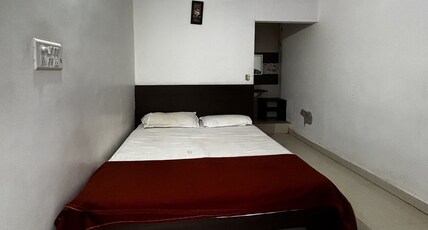 Srushti Guest Inn Room Type - Standard Double NON AC