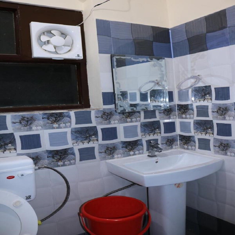 A-One - Tap to explore photos