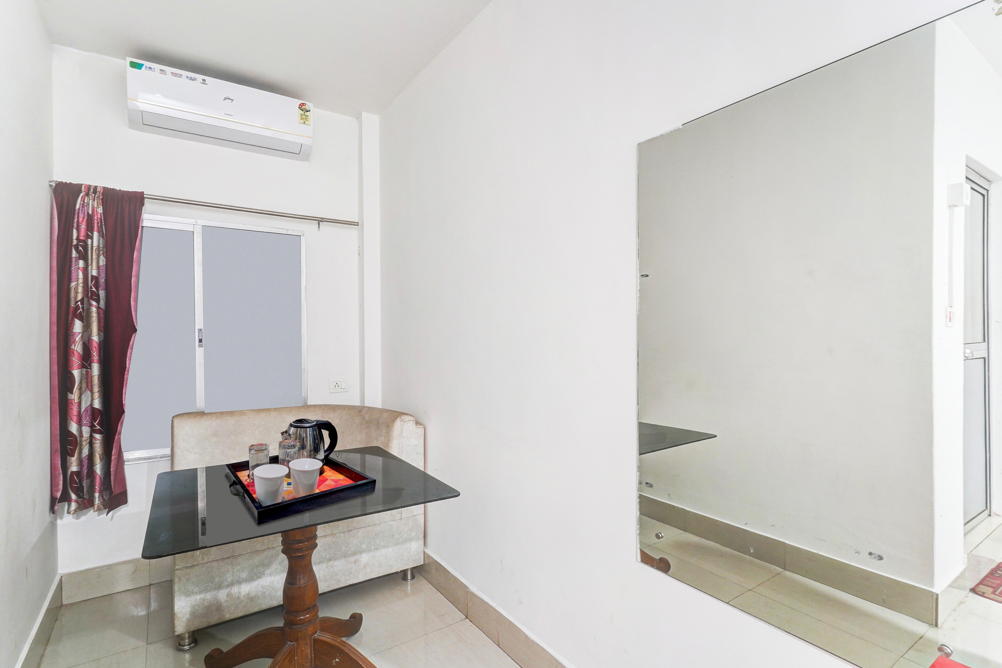 Hotel O Pradhan Nagar Siliguri Formerly Prince Guest House - Tap to explore photos