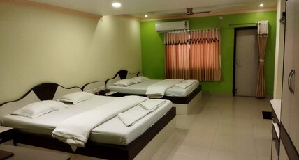 Hotel mili Room Type - Junior Suite Room