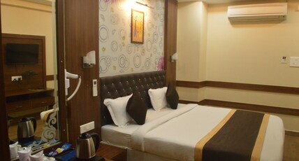 Hotel Raj Inn Room Type - Deluxe