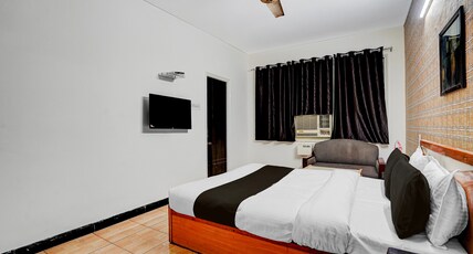 Super Hotel O by OYO Clock Tower Ludhiana Formerly Greatwall Room Type - Classic