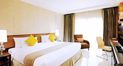 Intimate Hotel Room Type - Deluxe Room