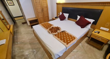 Hotel Raj Room Type - Standard Room