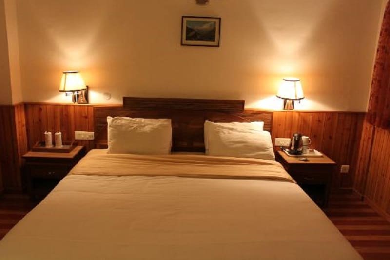 Hotel Red Palace - Tap to explore photos