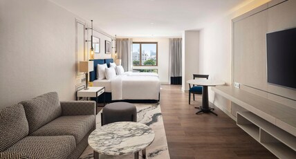 Radisson Hotel Chateau De Bangkok Room Type - Junior Suite