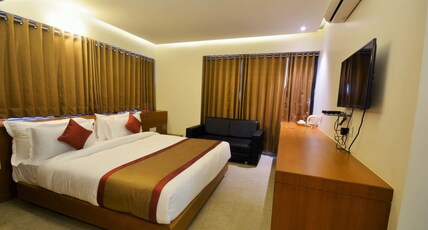 7 Wonders Hotel Room Type - Deluxe Room