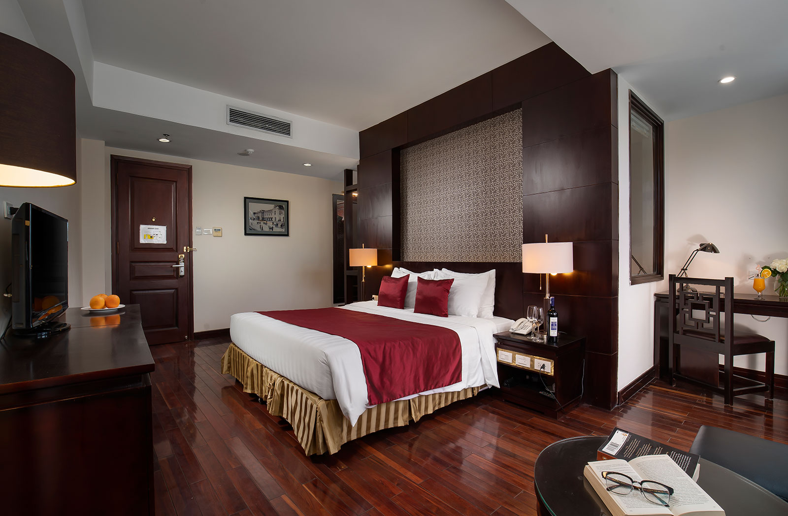 TK123 Hanoi Hotel - Tap to explore photos