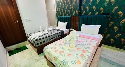 Hotel Siyaram Inn Room Type - Suite with Twin Bed