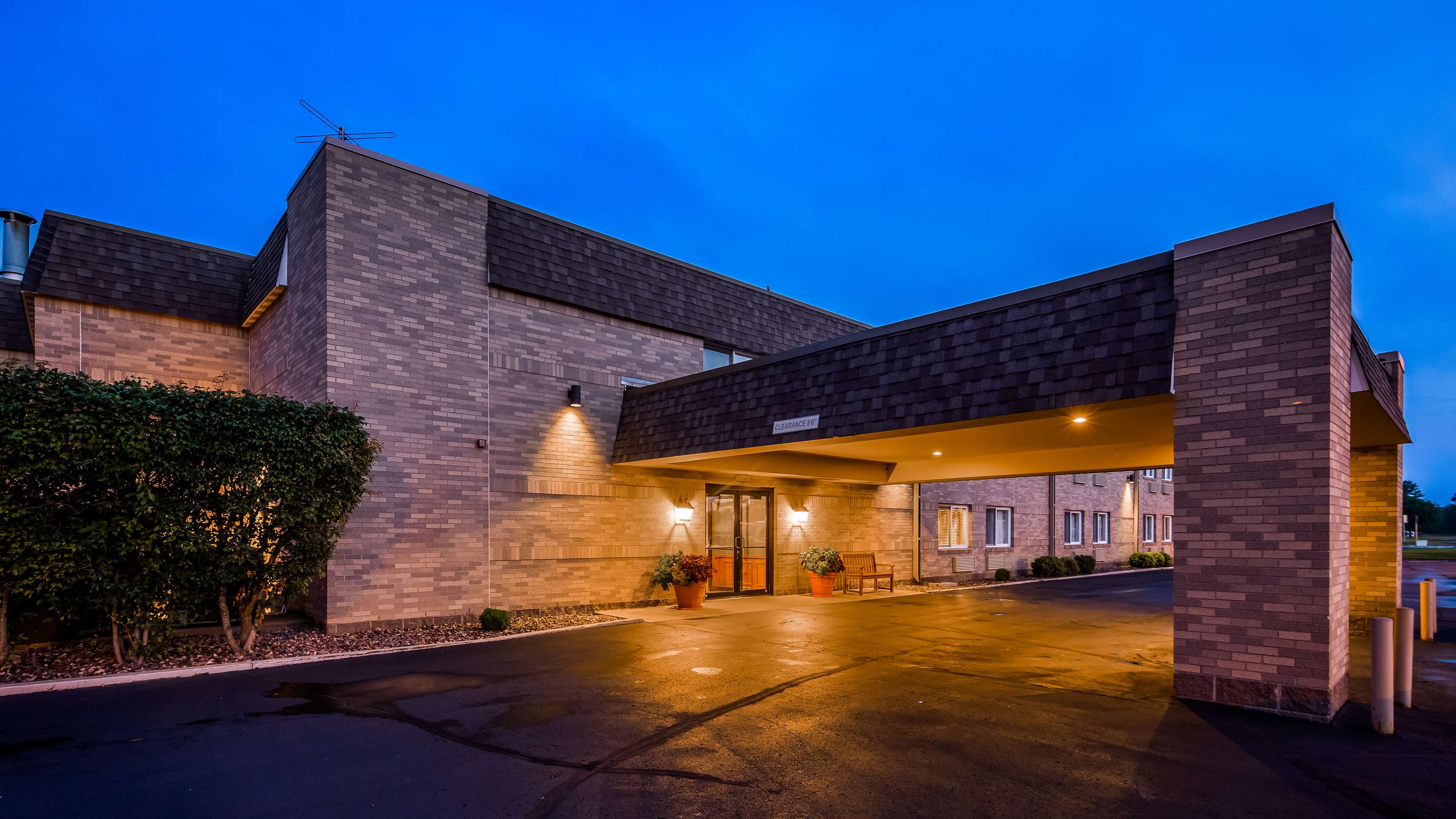 Best Western Inn - Tap to explore photos