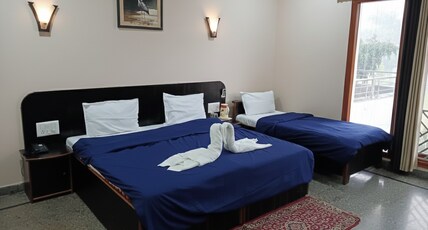 Geetanjali hotel&motel Room Type - FAMILY DELUXE ROOM