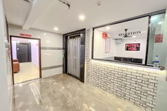 YOG HOTEL
