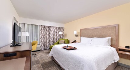 Hampton Inn Cartersville Room Type - 1 KING ACC W TUB NON SMOK