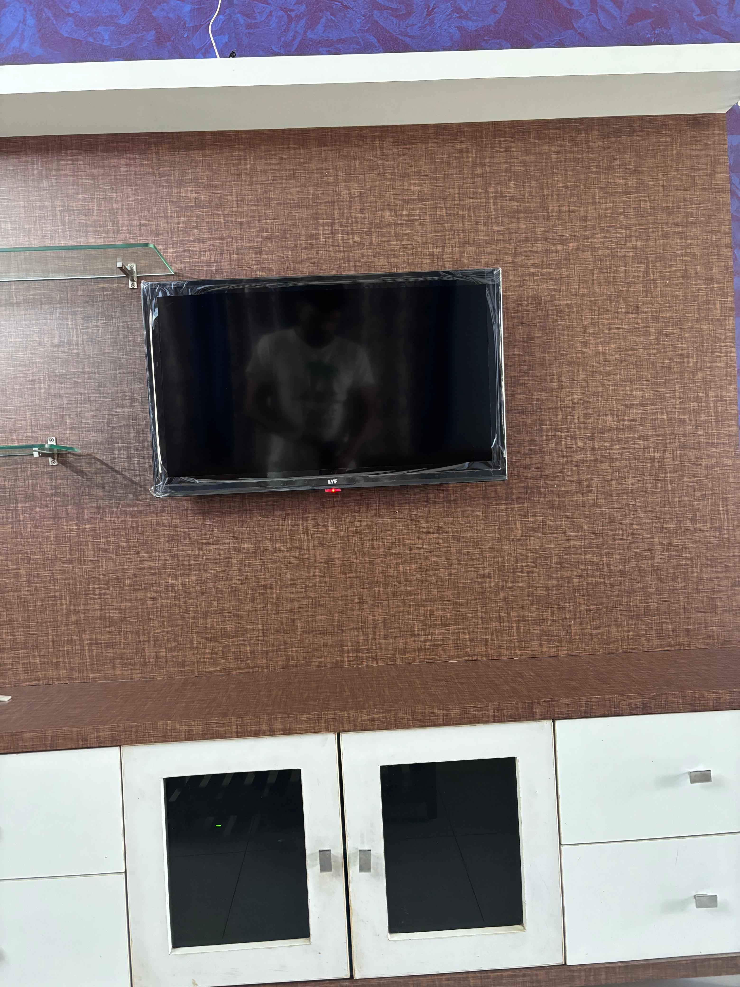 Cozy 2BHK apartment- Laasya Comforts - Tap to explore photos