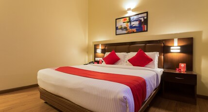 Senate Hotel Room Type - Classic Room- standard