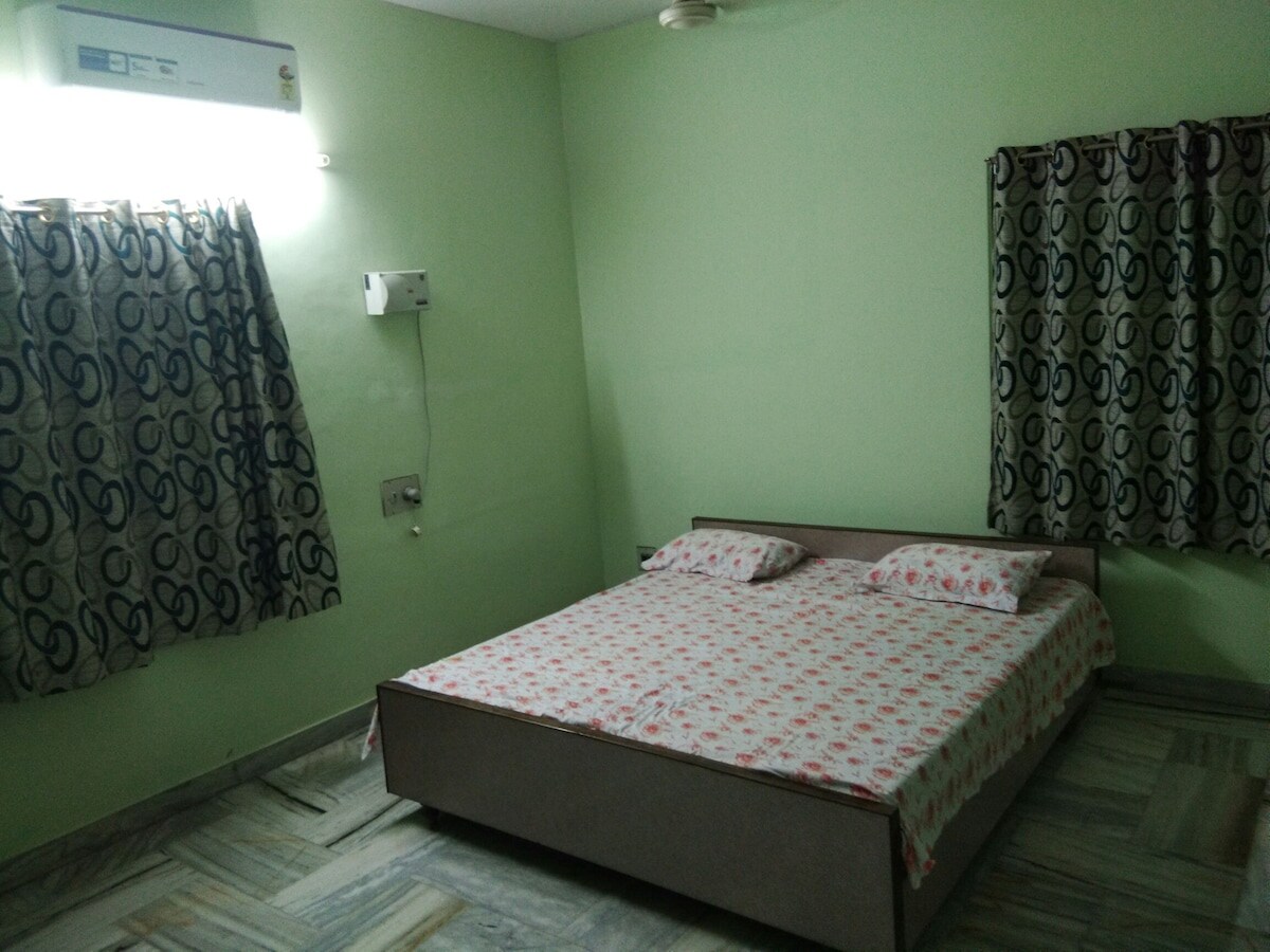 M square guesthouse - Tap to explore photos